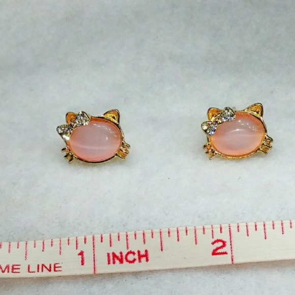 🎀Charming Opal Hello Kitty Studs - Picture 4 of 8